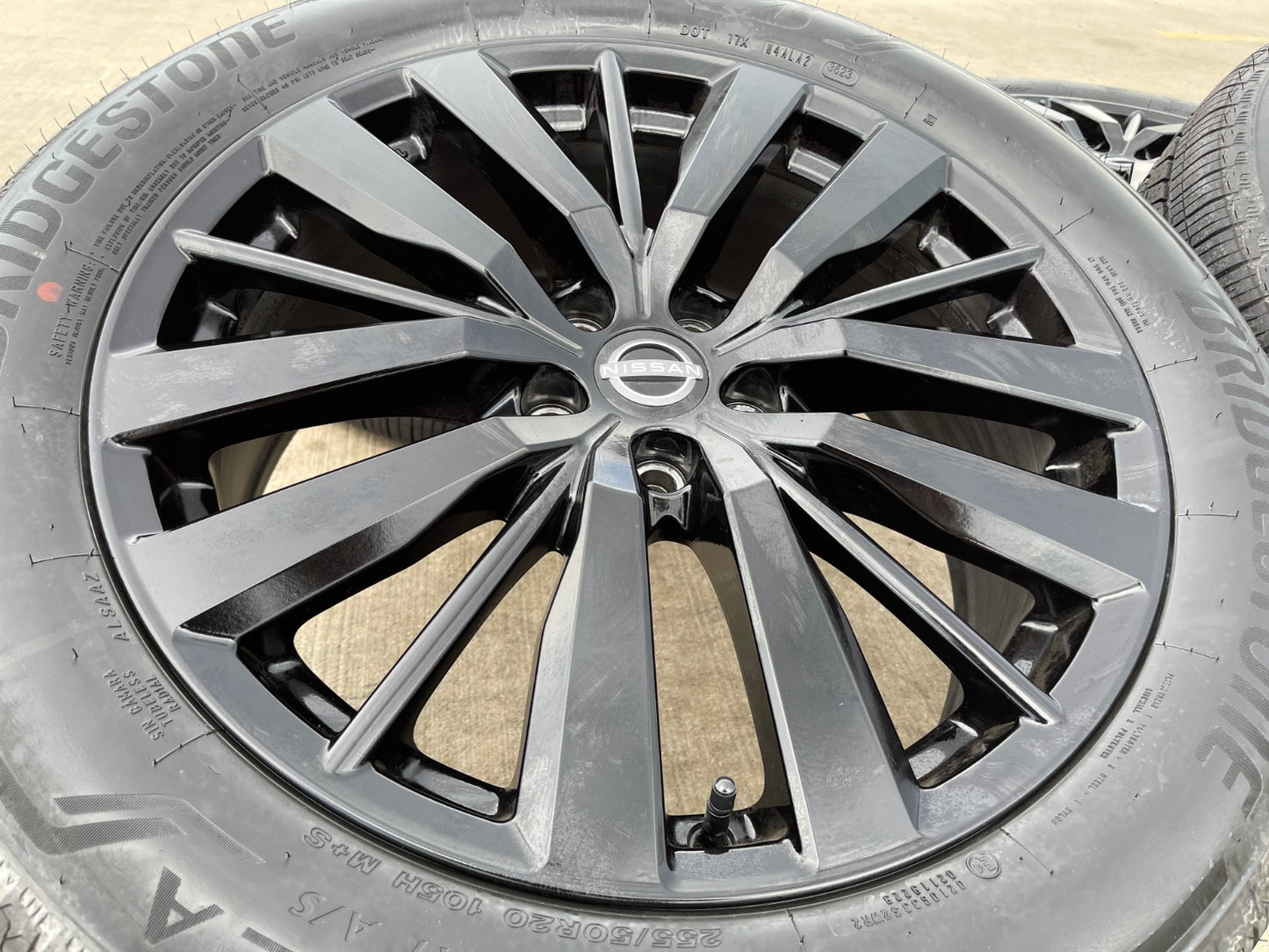 20" Nissan Murano Pathfinder Maxima FX35 FX45 QX60 OEM wheels rims 2024 2025 NEW