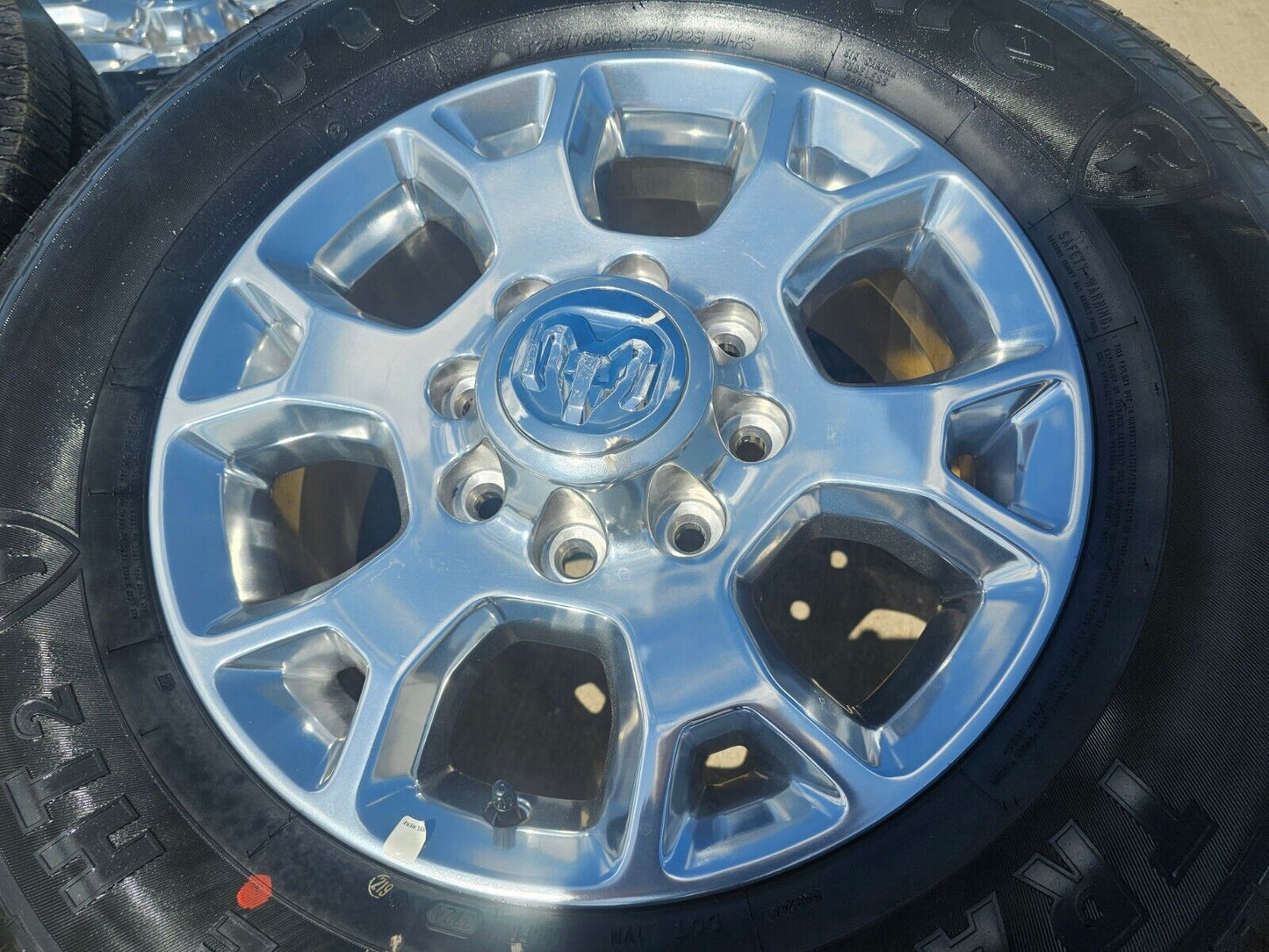 18" Ram 2500 3500 Laramie Power Wagon OEM wheels rims 2693 tires 2024 2025 NEW