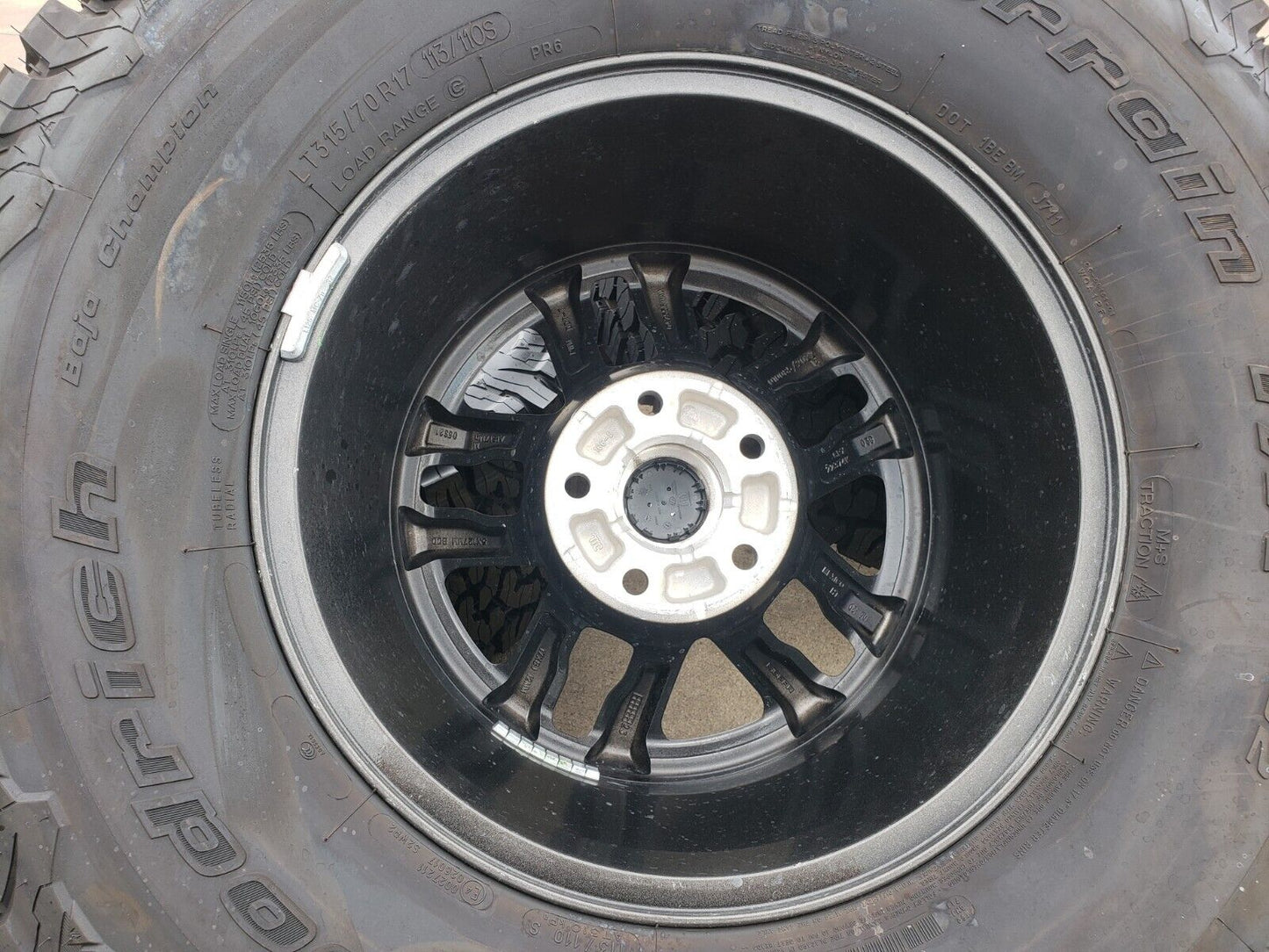 17" Jeep Wrangler 392 Gladiator Rubicon OEM BEADLOCK wheels rims NEW 2024 2025