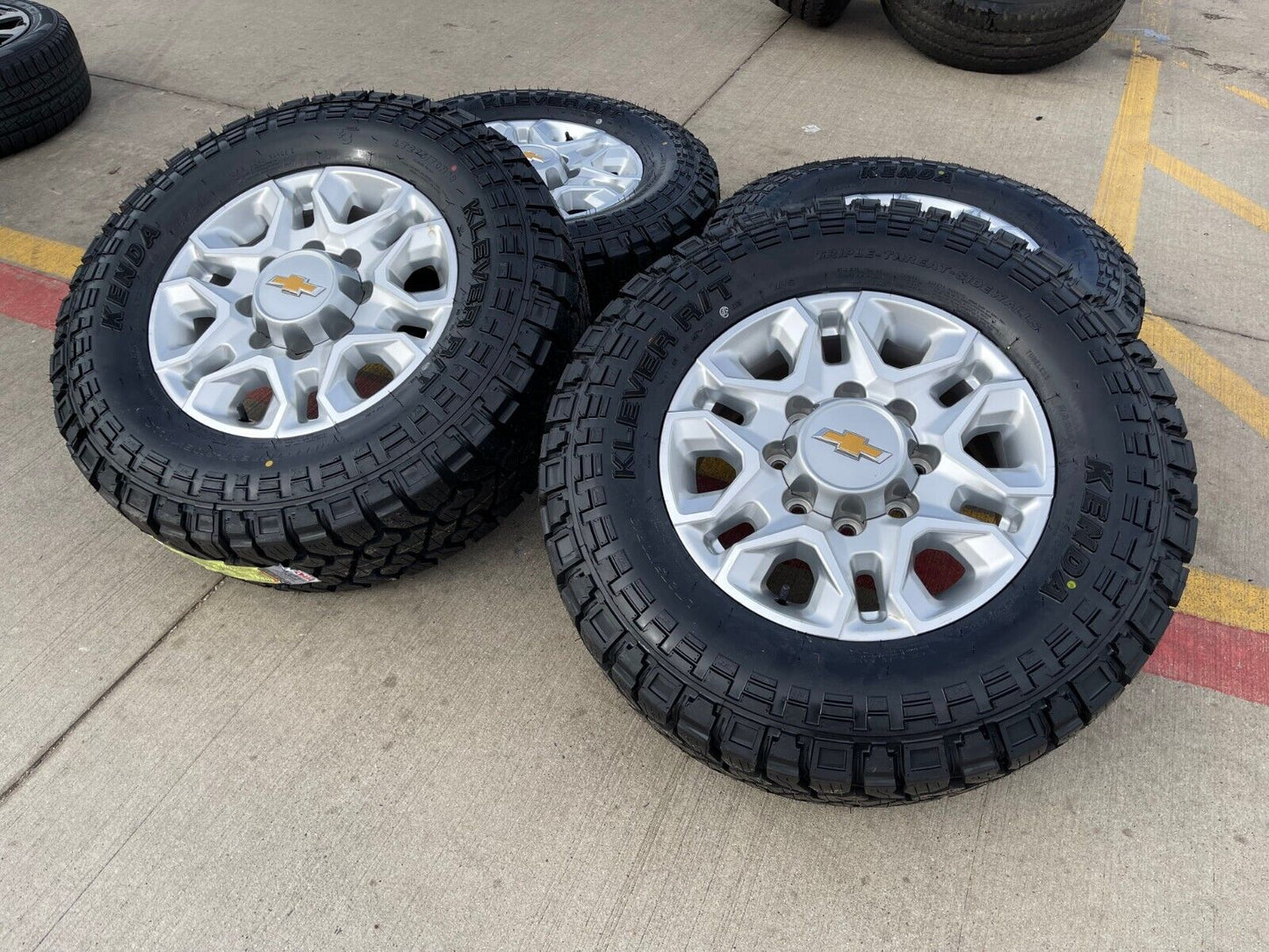 18" Chevy Silverado 2500 3500 OEM 5959 wheels rims tires 2022 2023 2024 2025 NEW