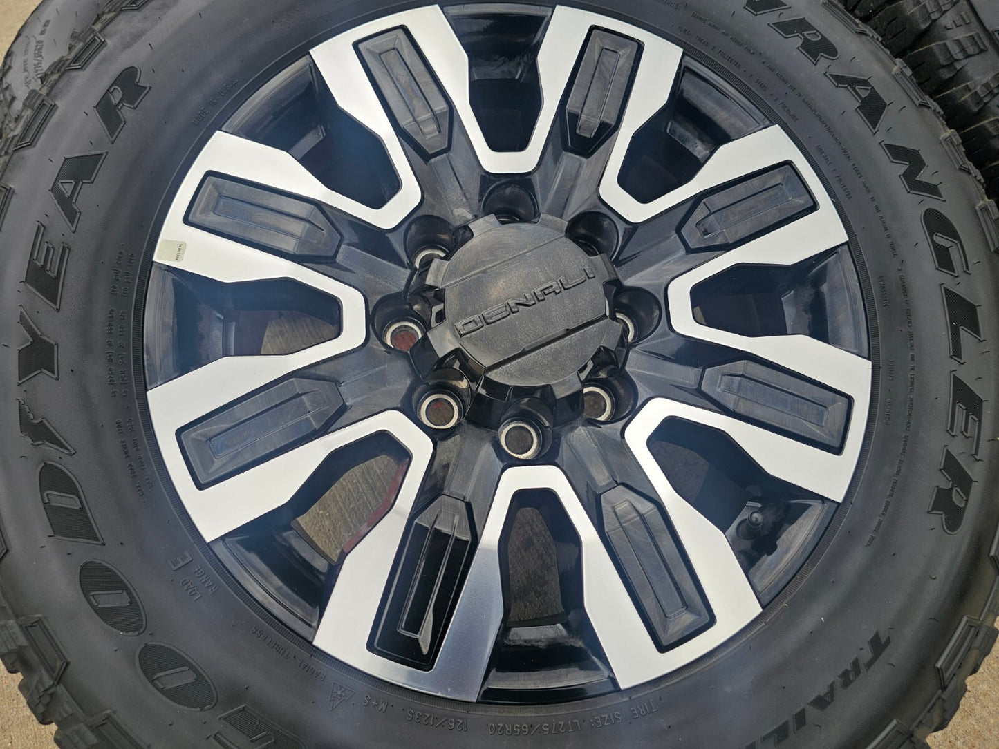 20" GMC Sierra DENALI ULTIMATE 2500 3500 OEM wheels rims 5958 Chevy