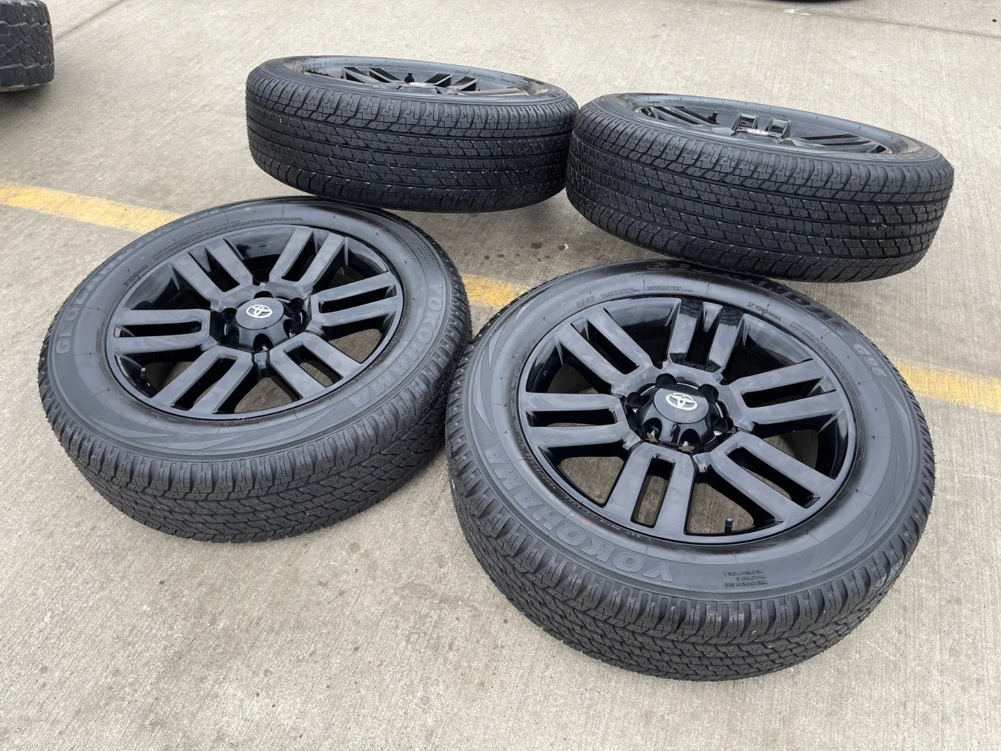 20" Toyota Tacoma 4Runner FJ Cruiser Lexus OEM 69561 wheels rims tires NEW