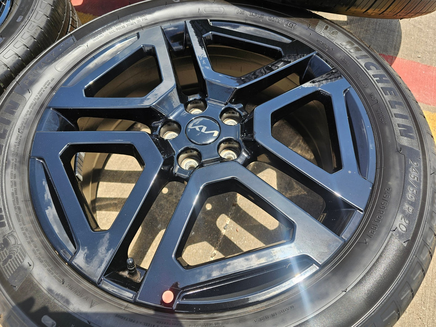 20" Kia Telluride Prestige X-PRO OEM wheels rims 74721 Sedona 2024 2025 2026 NEW