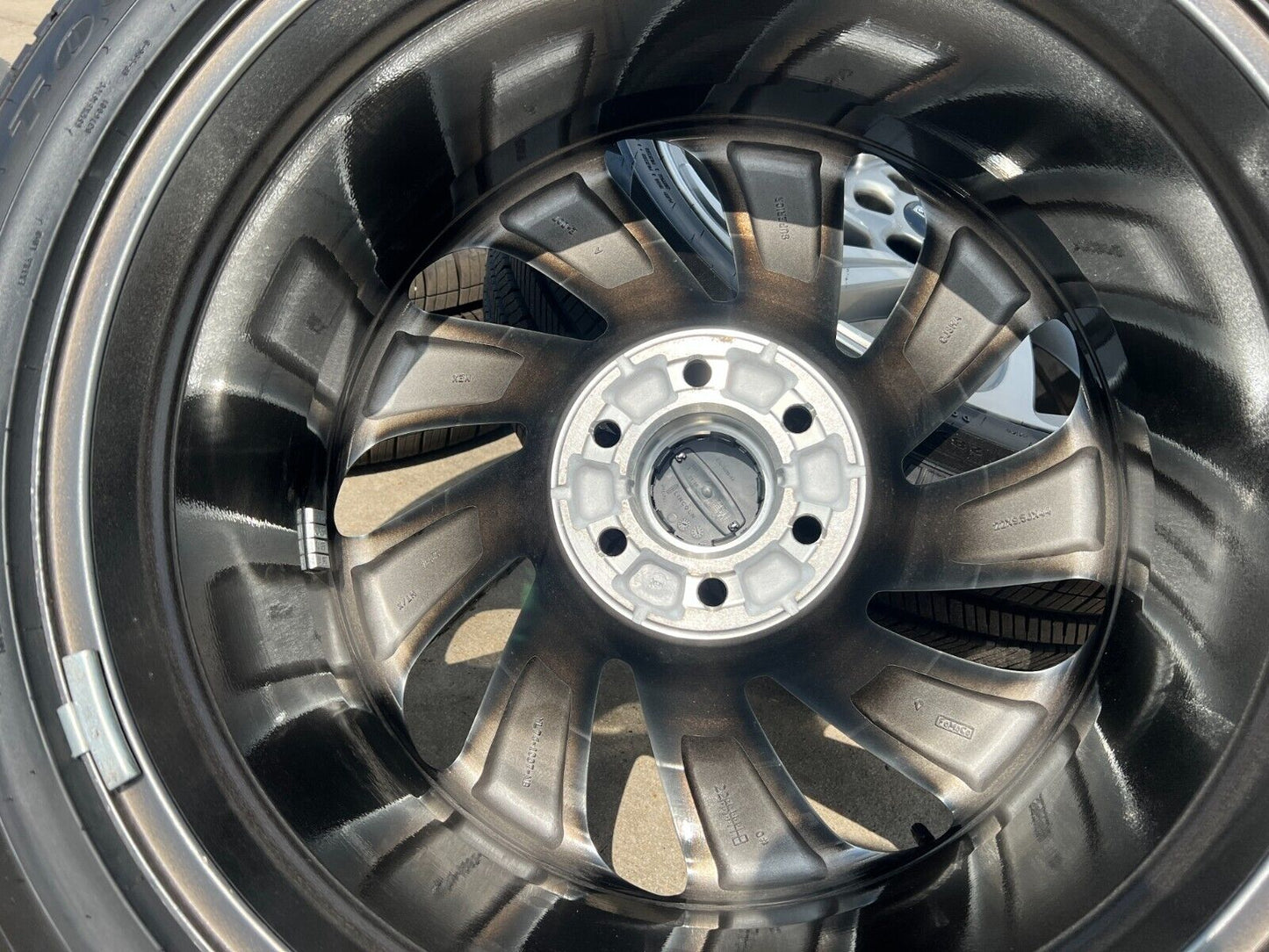 22" Lincoln Navigator OEM rims wheels RESERVE tires 2022 2023 2024 10497