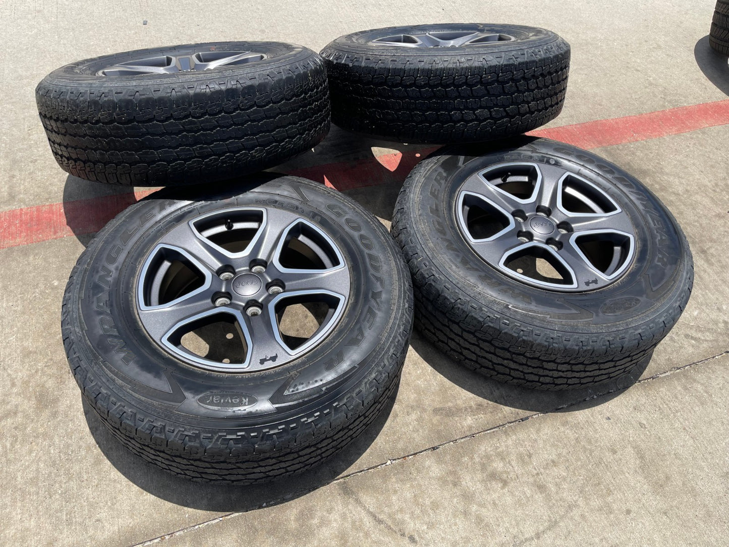 17" Jeep Wrangler Rubicon OEM wheels rims 9217 Gladiator GOODYEAR