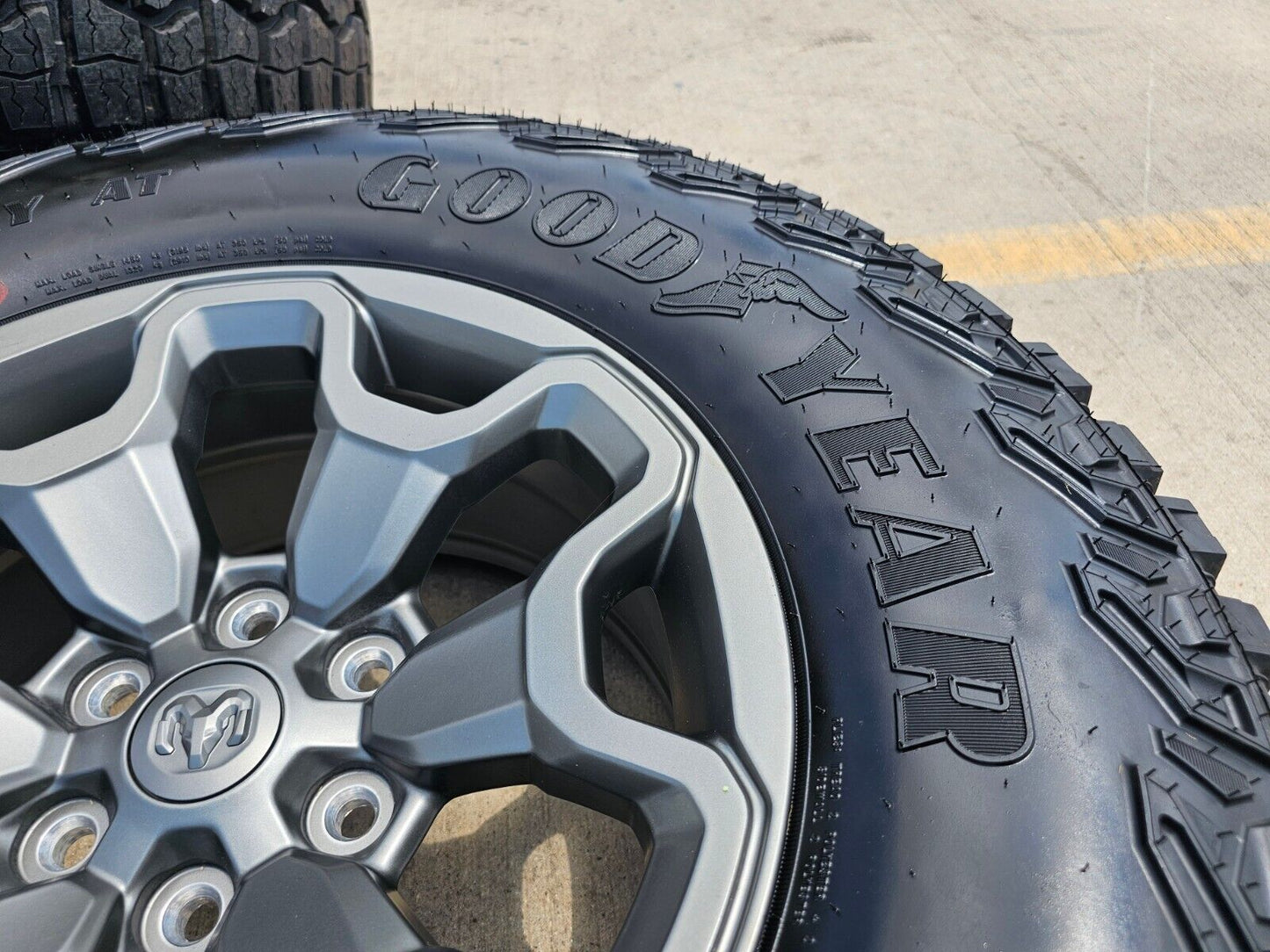 18" Dodge Ram 1500 TRX GRAY OEM 66002 wheels rims 35" tires 2023 2024 2025 NEW