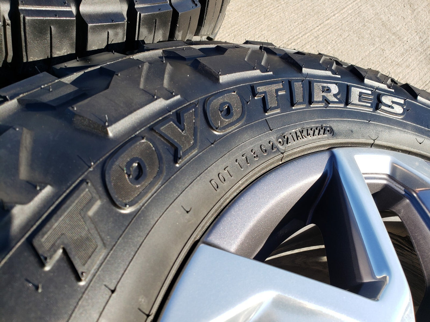 20" GMC Sierra Yukon AT4 Tahoe Silverado OEM 95369 wheels rims TOYO 34"