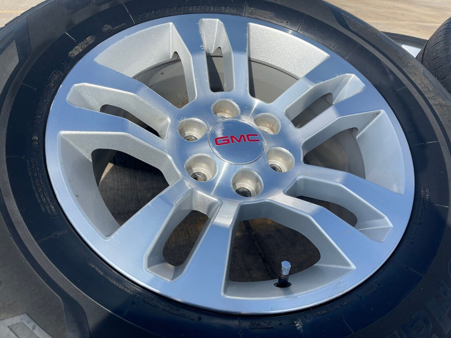 18" Chevy Tahoe Suburban Z71 OEM 5646 wheels rims tires Silverado 1500