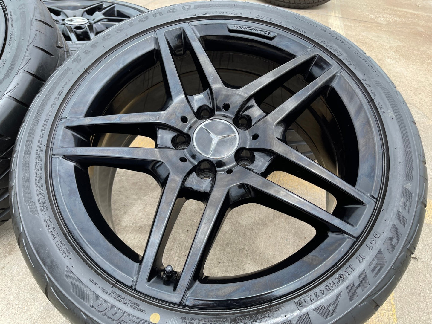 18" Mercedes E350 E550 C300 C E S Class AMG OEM 85458 85398 wheels rims tires