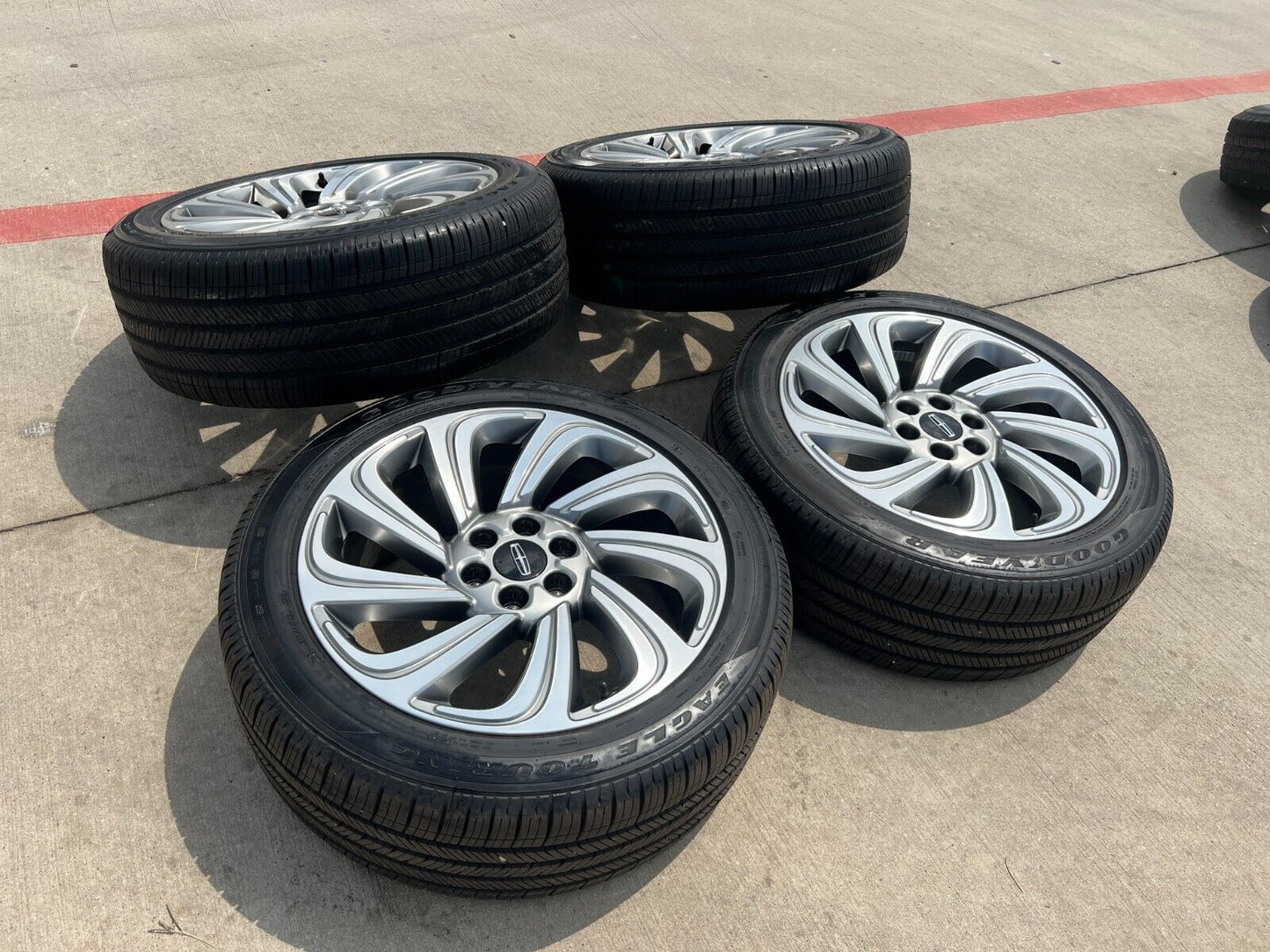 22" Lincoln Navigator OEM rims wheels RESERVE tires 2022 2023 2024 10497