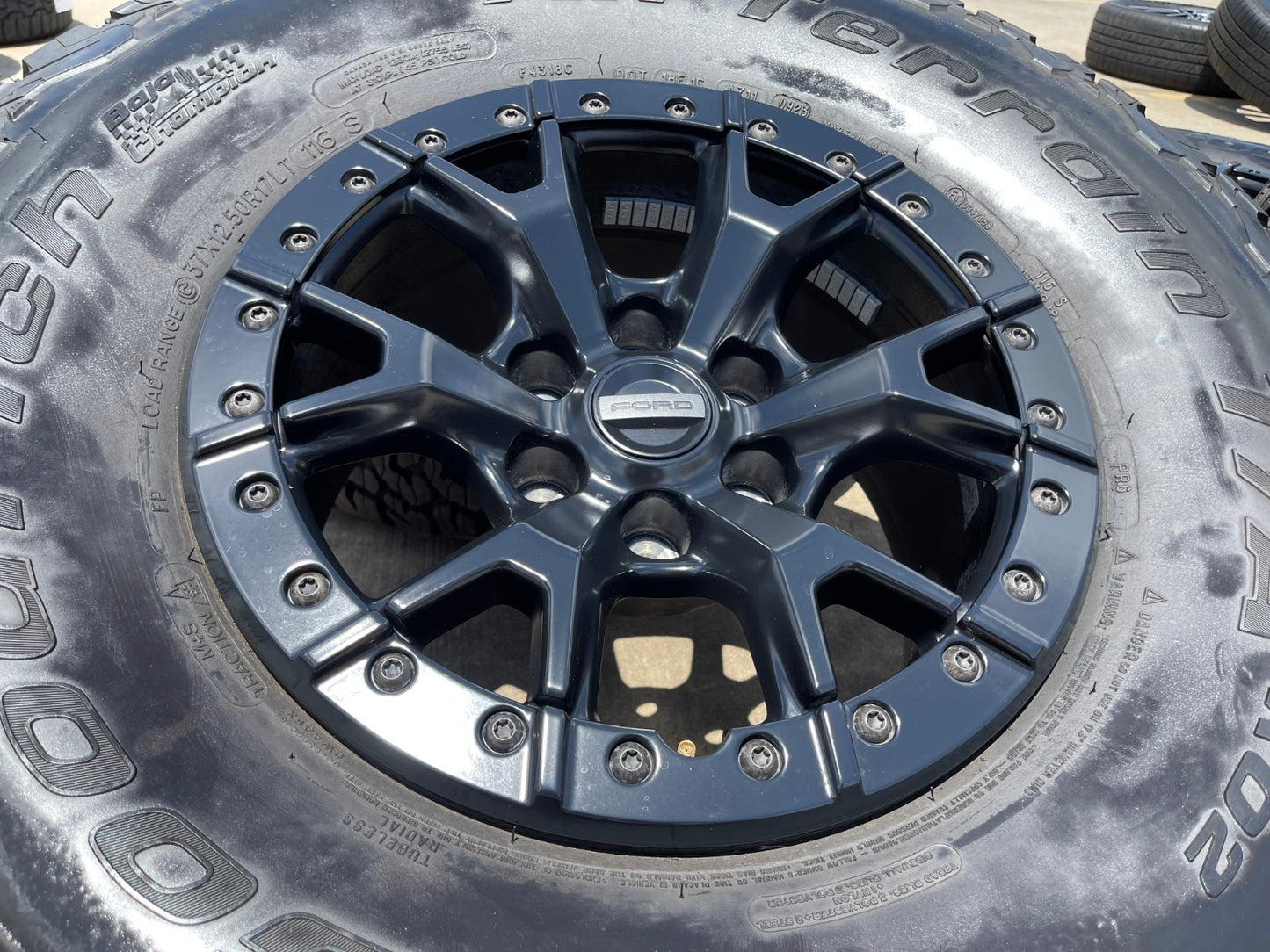 17" Ford F-150 Raptor R OEM BEADLOCK 10460 rims wheels 37" tires BFG