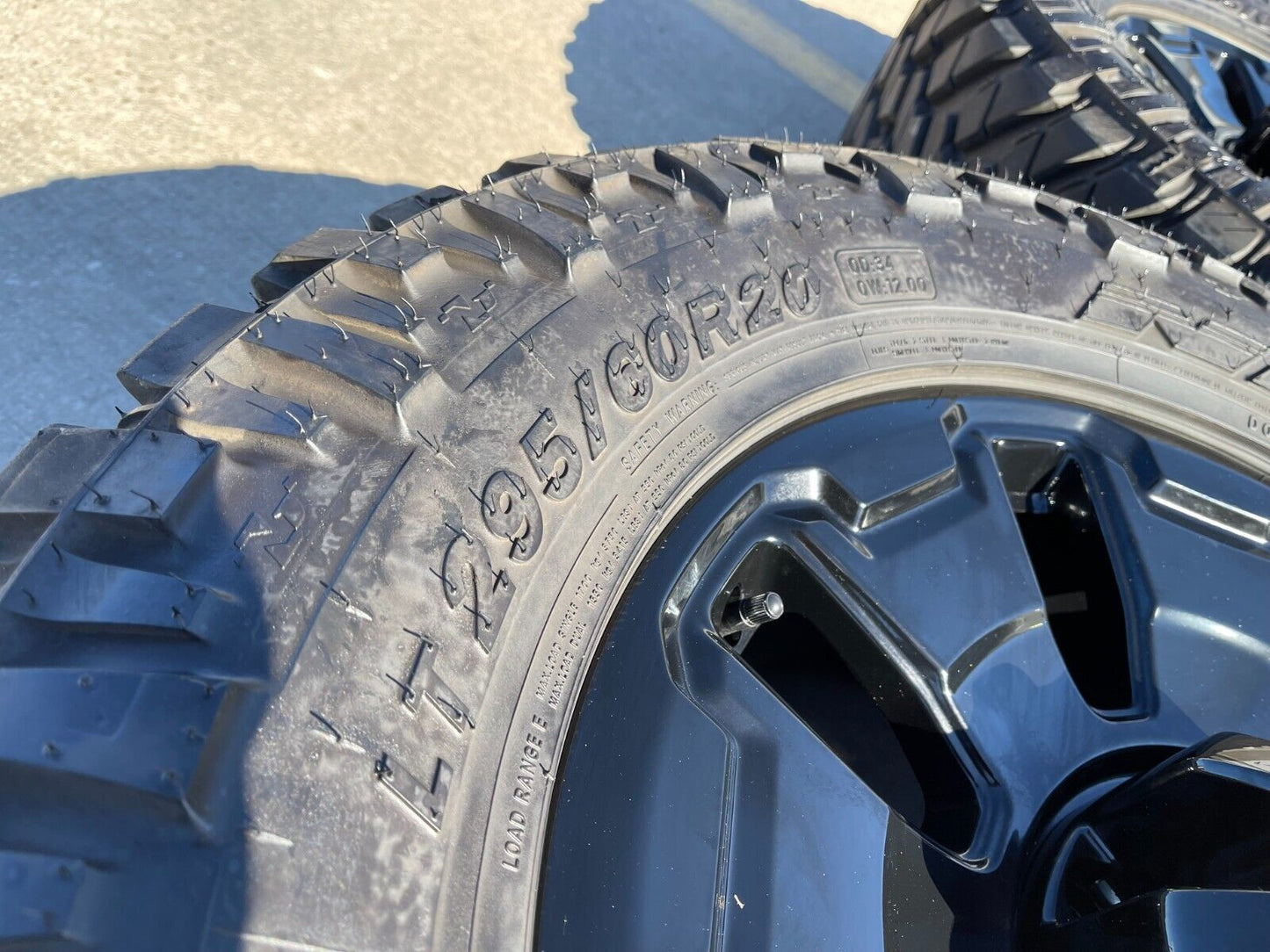 20" Ford F-250 F-350 OEM Limited Tremor 10487 wheels rims 2024 2025 NITTO 34"