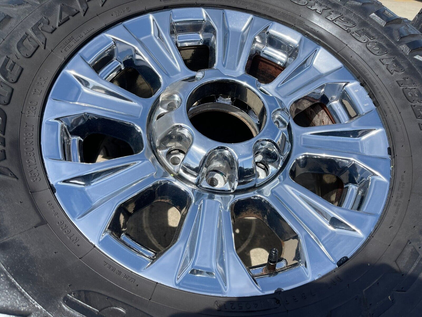 18" Ford F-250 F-350 OEM rims wheels 10097 tires 35" NITTO
