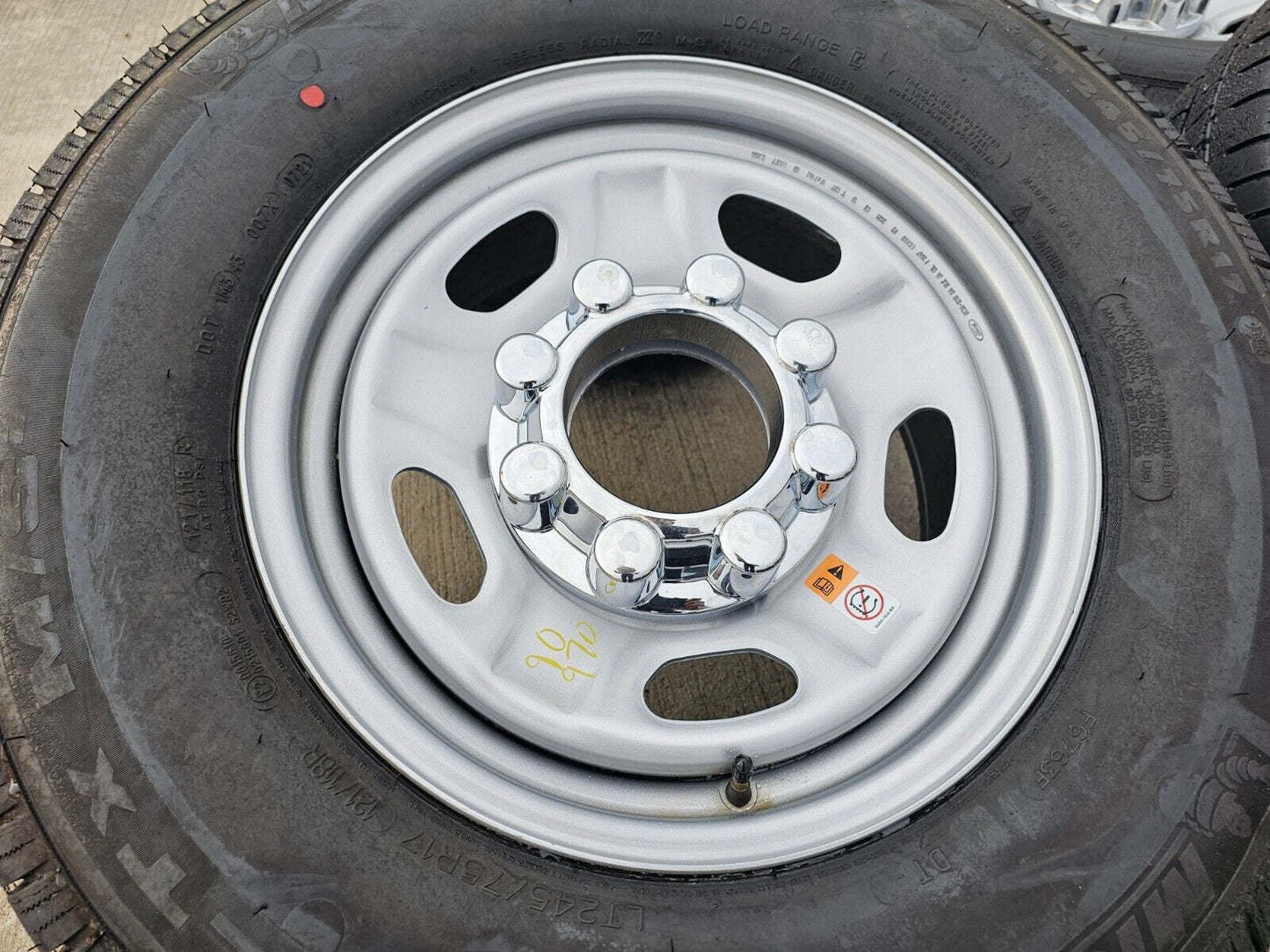 17" Ford F-250 F-350 OEM 3828 wheels rims tires MICHELIN 2021 2022 2023 2024