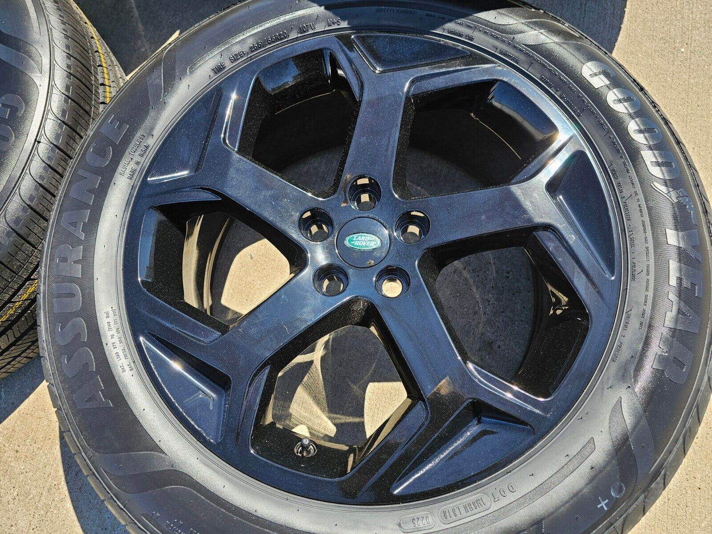20" Range Land Rover OEM 72310 black wheels rims tires NEW