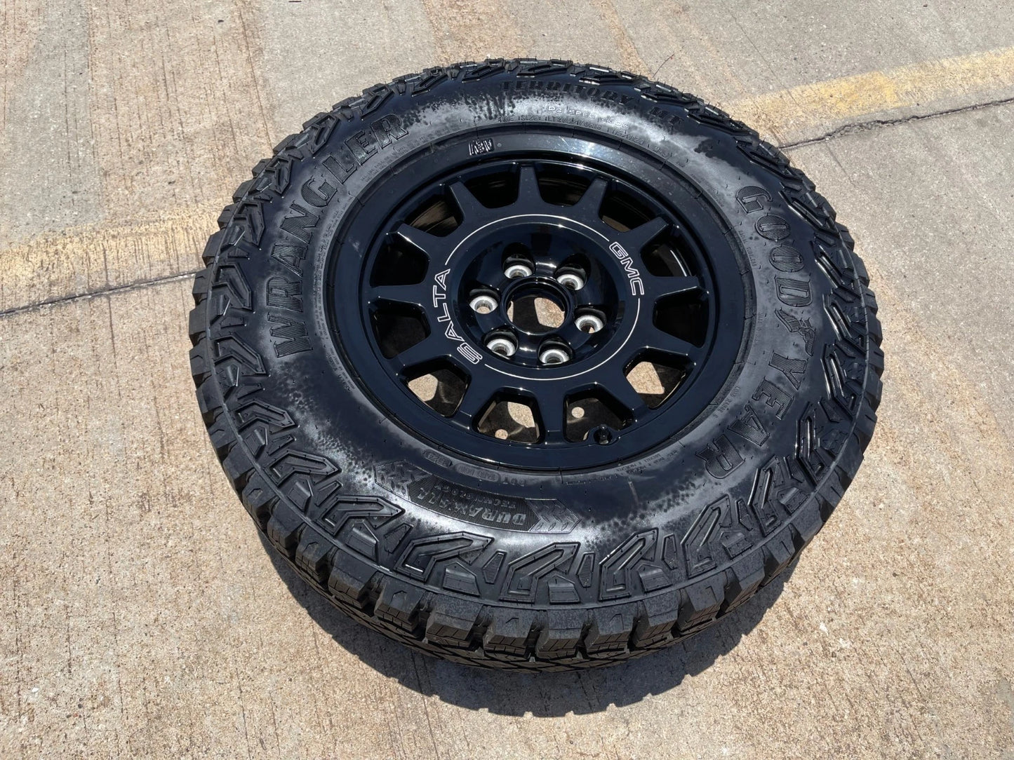 (1) 18" AEV SALTA GMC Sierra AT4X Chevy Silverado OEM rim wheel 2024 2025 NEW