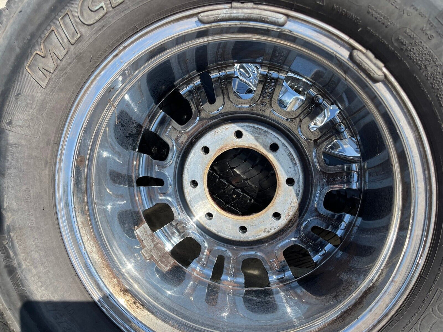 18" Ford F-250 F-350 OEM rims wheels 10290 chrome tires