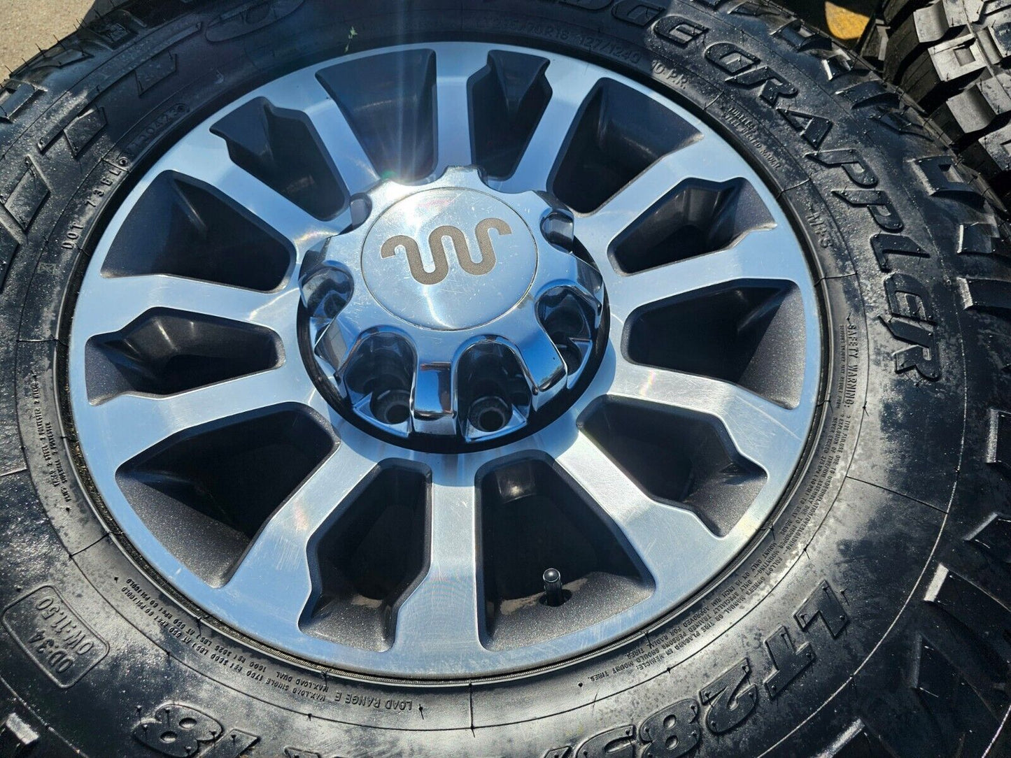 18" Ford F-250 F-350 OEM TREMOR FX-4 rims wheels 10289 tires NITTO 34" NEW