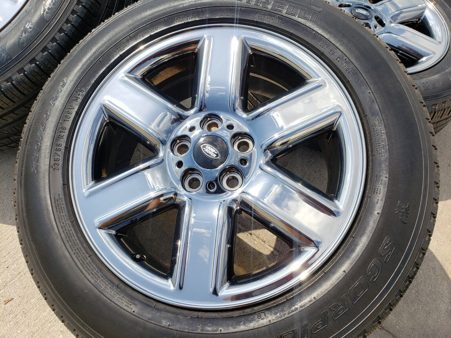 19" Range Land Rover OEM wheels rims 72173 chrome tires