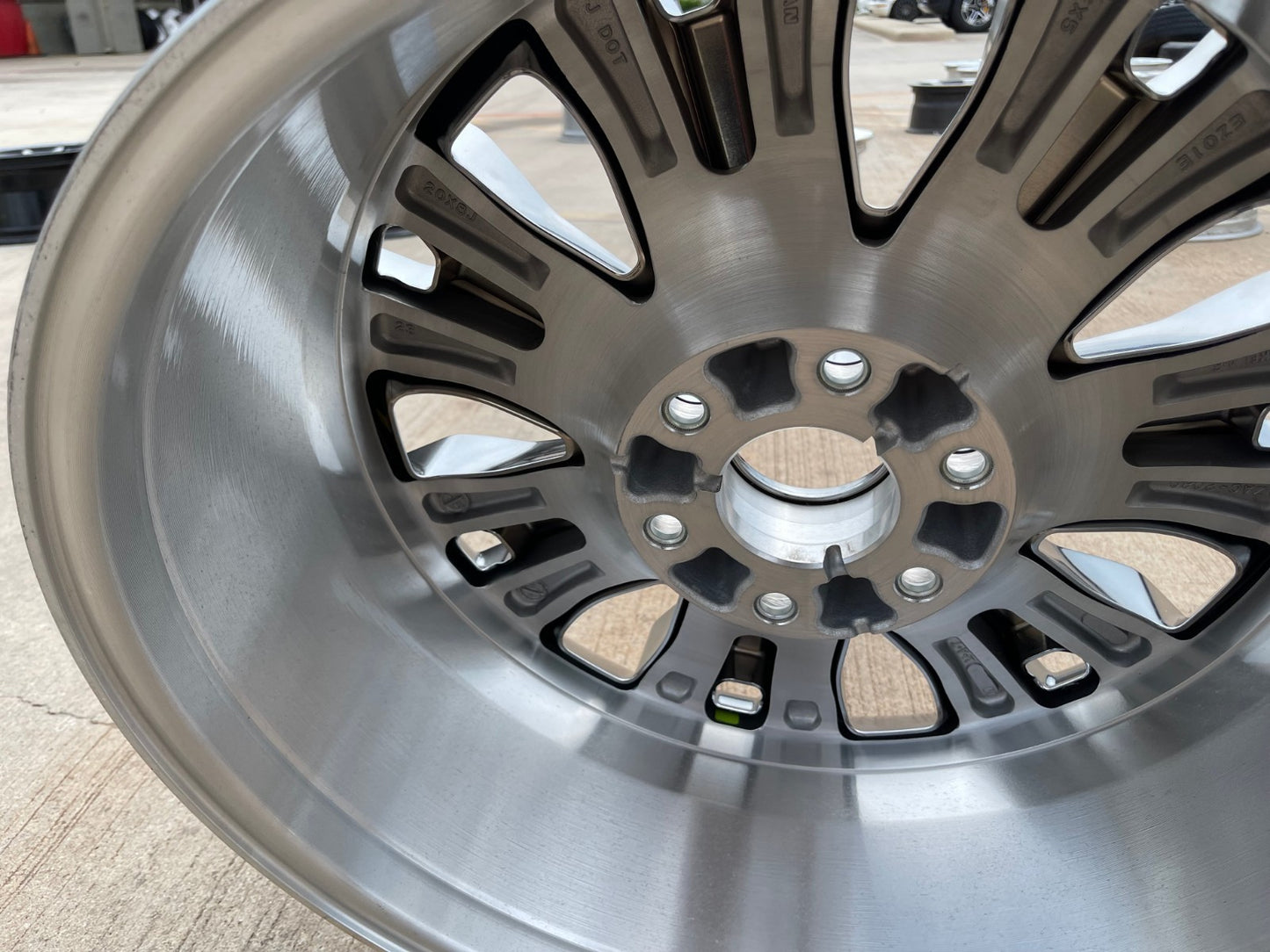 20" Nissan Titan Armada Infiniti QX80 OEM wheel rim 62704 spare CHROME