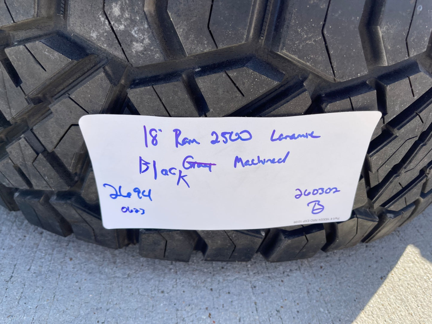 18" Ram 2500 3500 LARAMIE OEM 2694 wheels rims 2023 2024 2025 2026 NITRO 33" NEW
