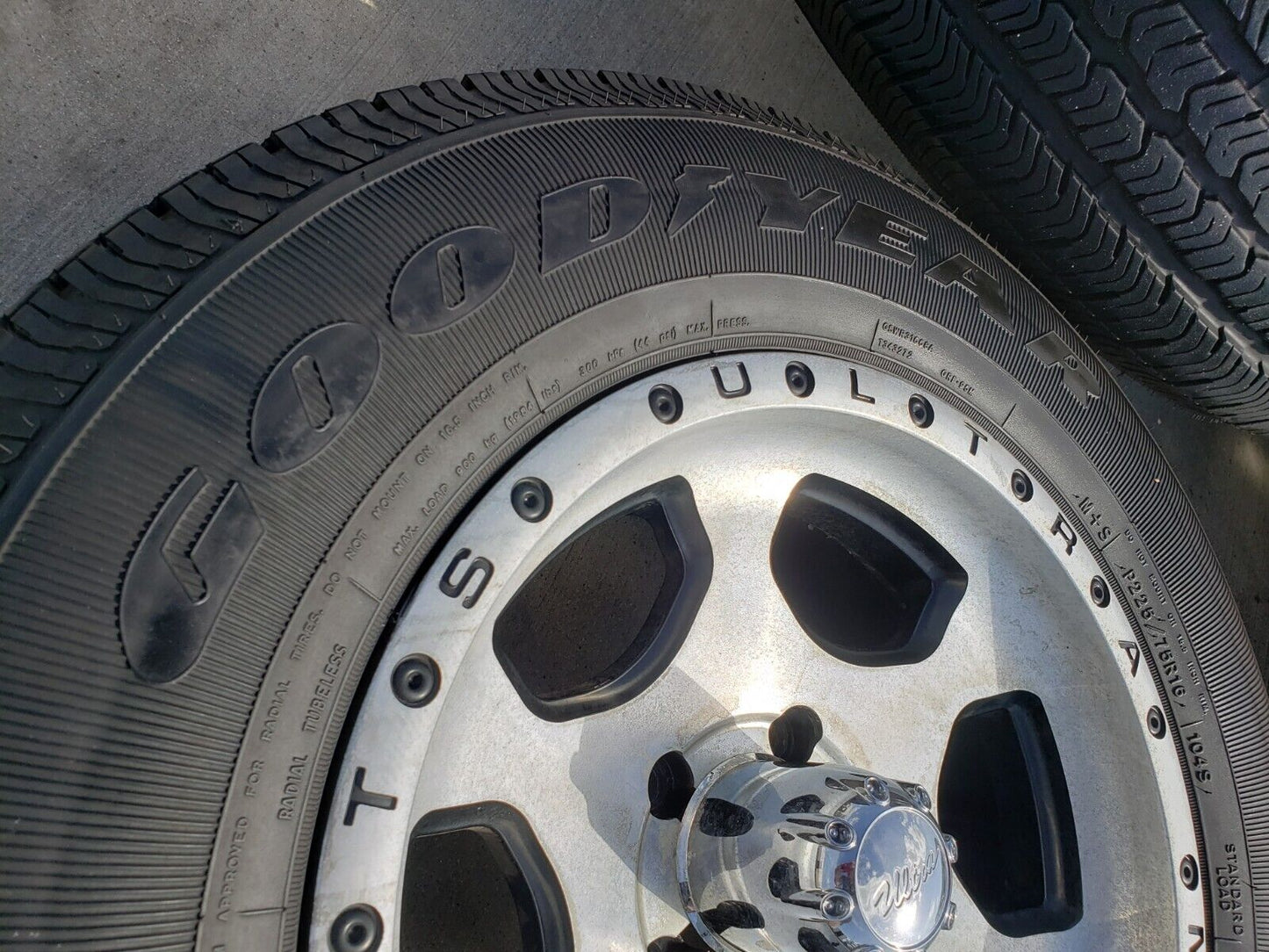 16x7 Ultra Motorsports Type 175 Jeep Wrangler wheels rims tires 5x5 5x127