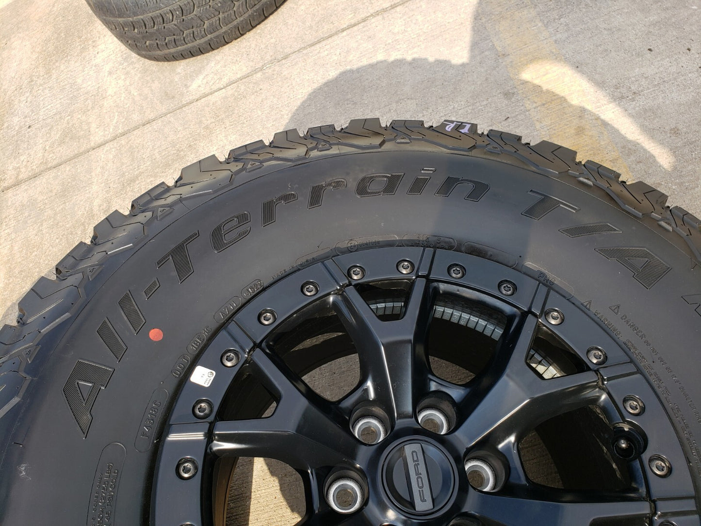 17" Ford F-150 Raptor R OEM BEADLOCK 10460 rims wheels 37" tires BFG NEW