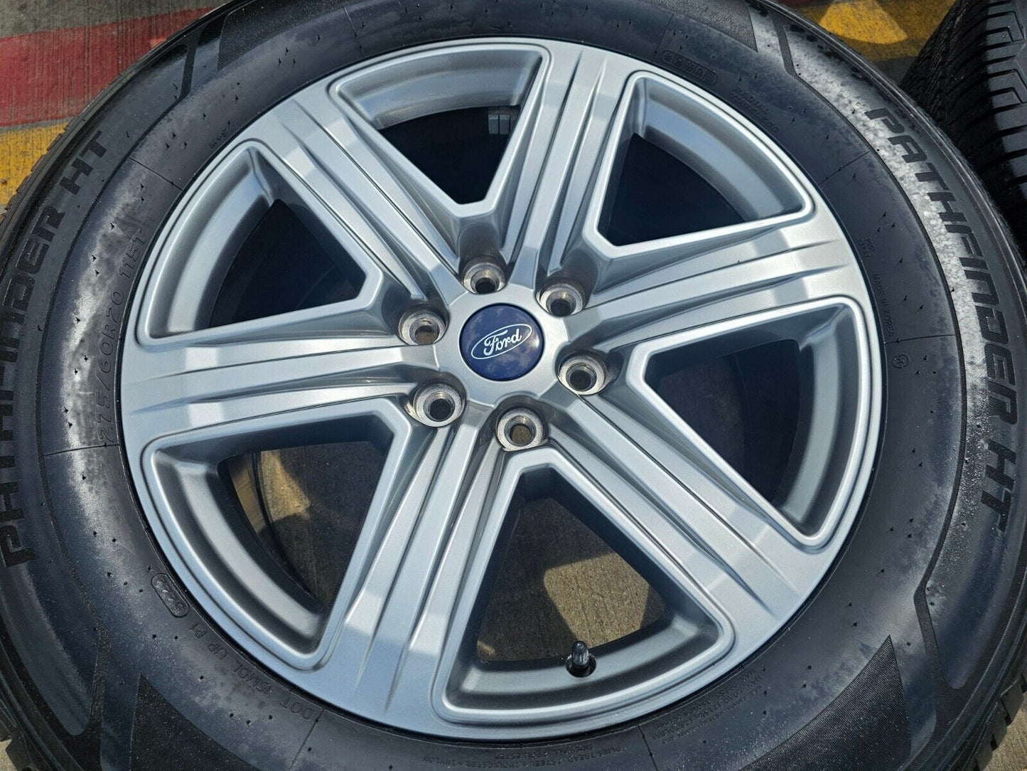 20" Ford F-150 Expedition OEM 10172 10143 wheels rims tires