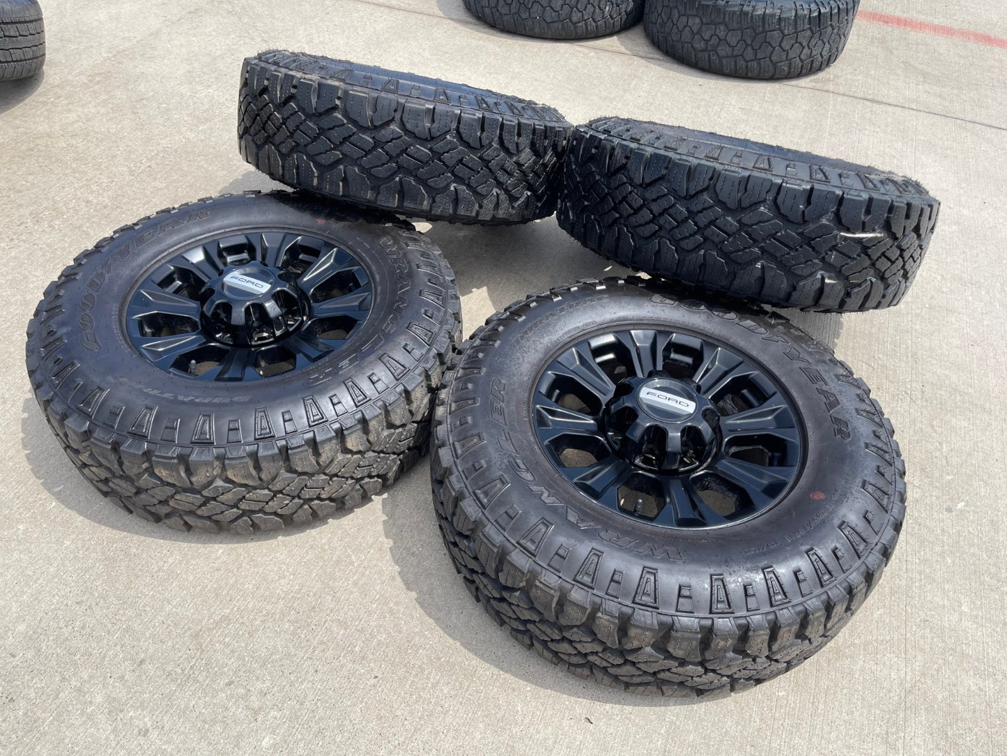 18" Ford F-250 F-350 Tremor OEM 10097 rims wheels DURATRAC A/T tires