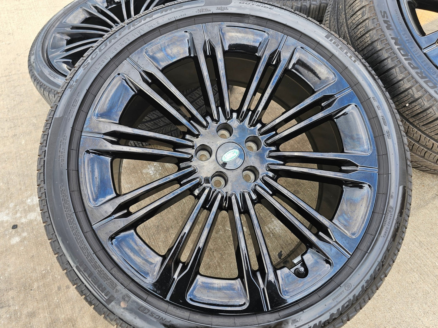 23" Land Rover Range AUTOBIOGRAPHY OEM wheels rims 2023 2024 2025 2026 PIRELLI