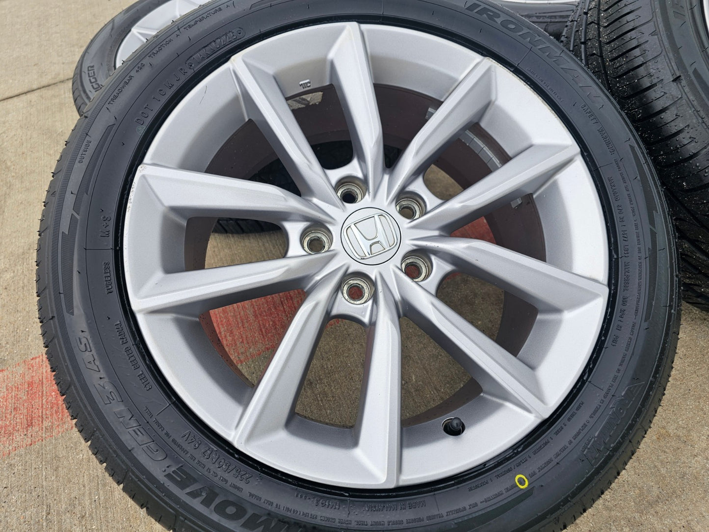 17" Honda Civic OEM wheels rims 63158 Accord HR-V tires