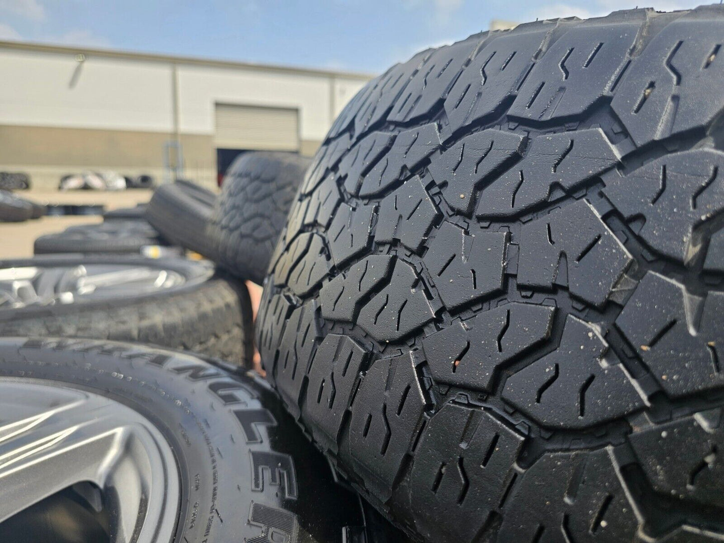 20" Ford F-150 FX-4 Expedition OEM 10172 10143 wheels rims tires