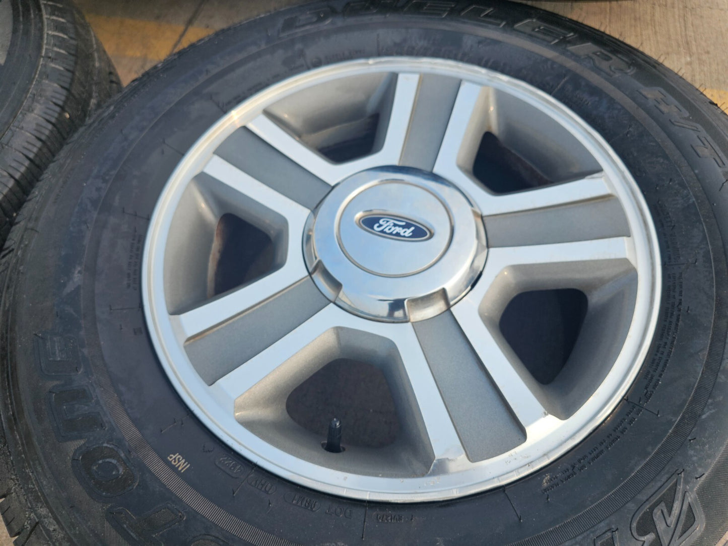 17" Ford F-150 Expedition OEM 3554 rims wheels tires BRIDGESTONE