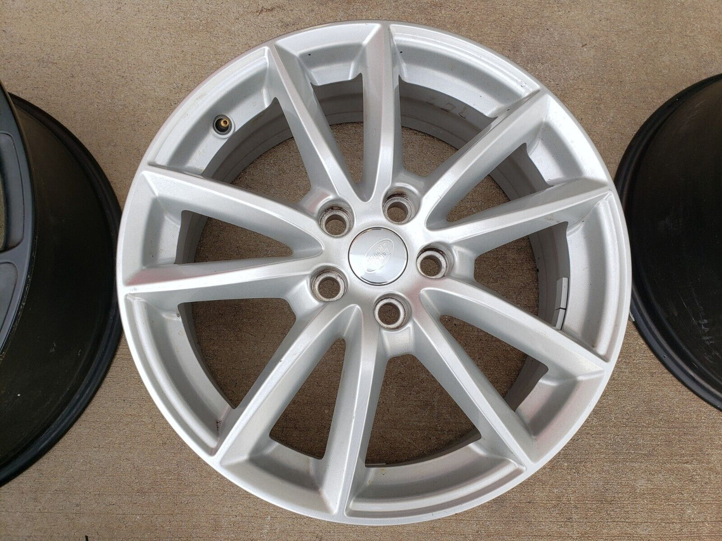 19" Land Rover OEM Range wheels rims 72269 72251 2017 2018 2020 2021 2022 2023