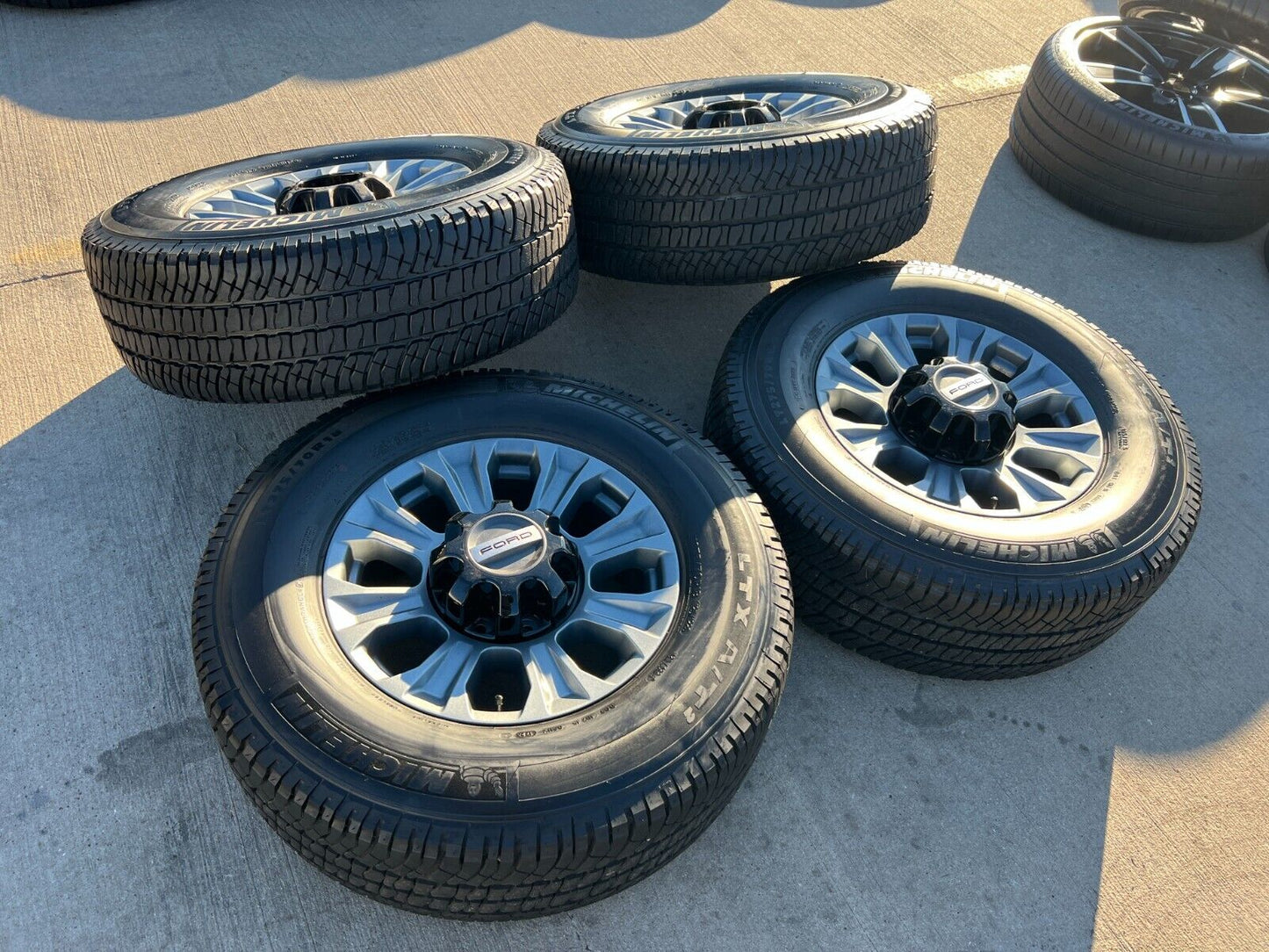 18" Ford F-250 F-350 OEM TREMOR gray rims wheels 10097 tires 2024 2025 NEW
