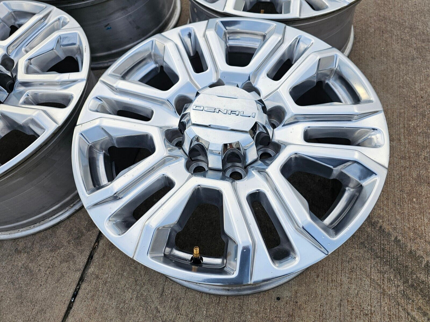 20" GMC Sierra Denali 2500 3500 OEM 5957 rims wheels 2021 2022 2023 2024 2025