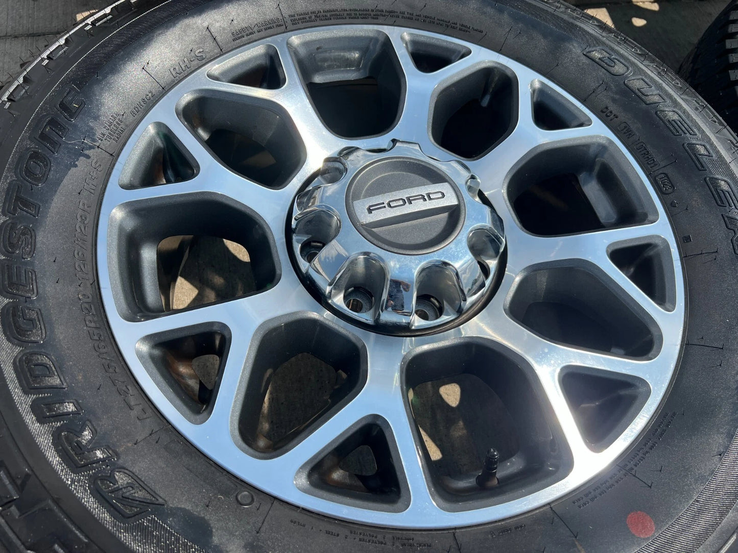 20" Ford F-250 F-350 OEM Lariat wheels rims 10292 tires NEW BRIDGESTONE