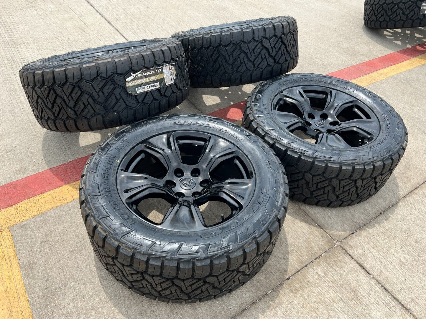 20" Dodge Ram 1500 OEM Laramie wheels rims 2674 tires 2024 2025 NEW 33" NITTO