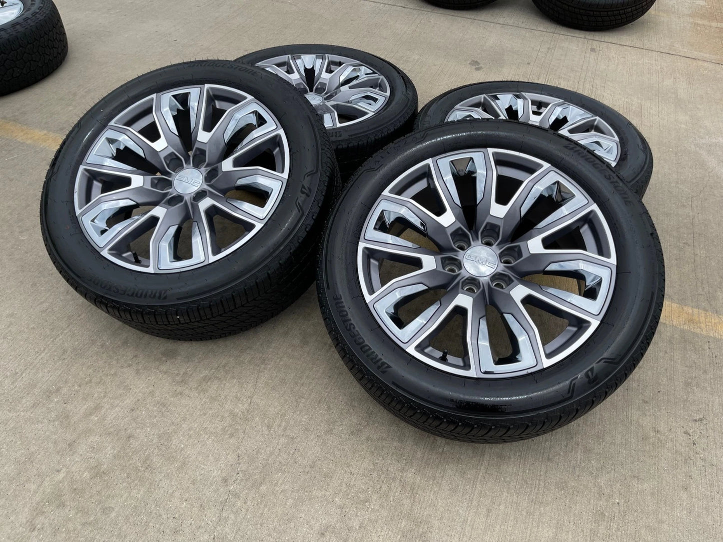 22" GMC Yukon Chevy Tahoe Escalade OEM chrome 95513 wheels rims