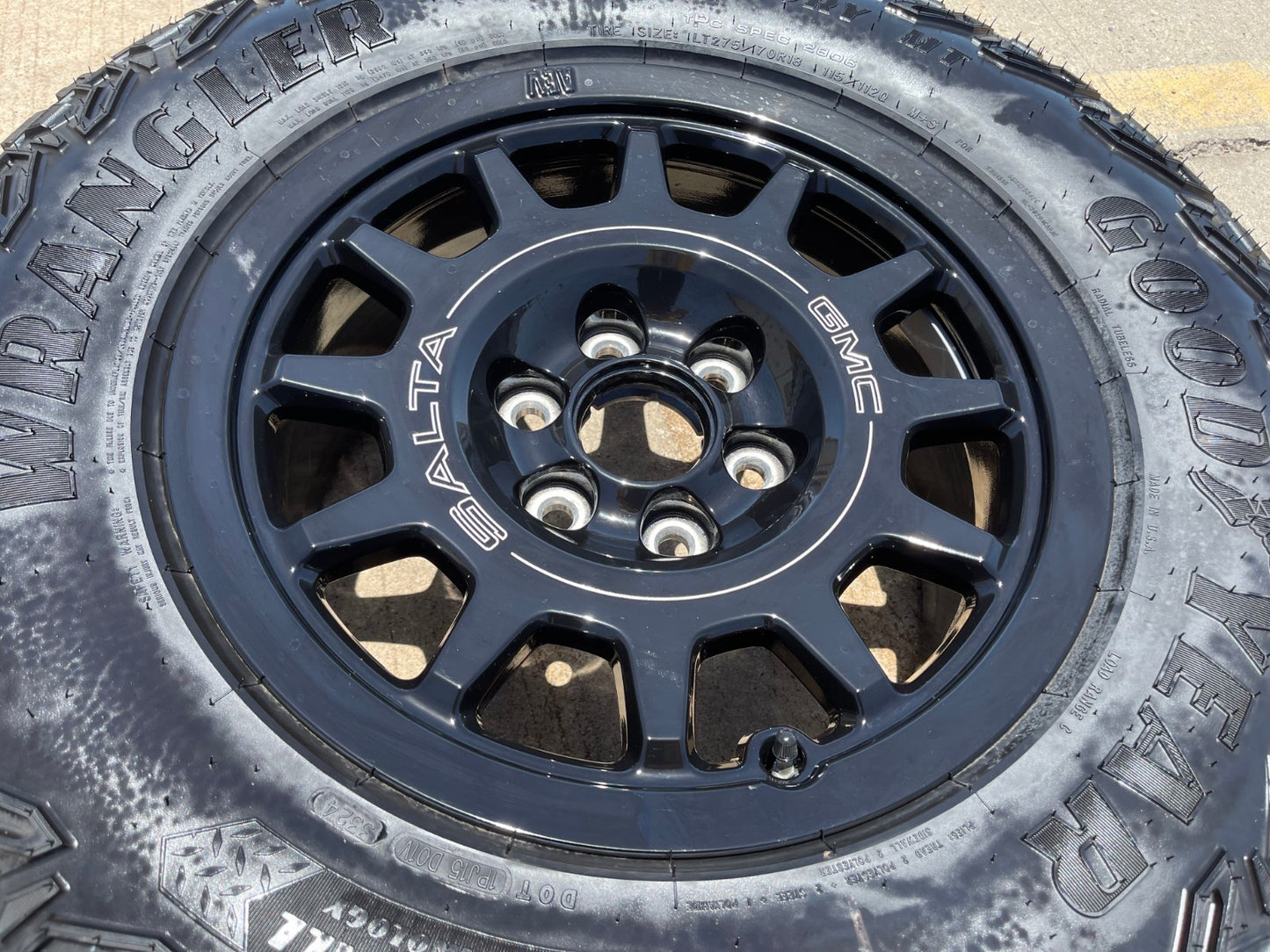 (1) 18" AEV SALTA GMC Sierra AT4X Chevy Silverado OEM rim wheel 2024 2025 NEW