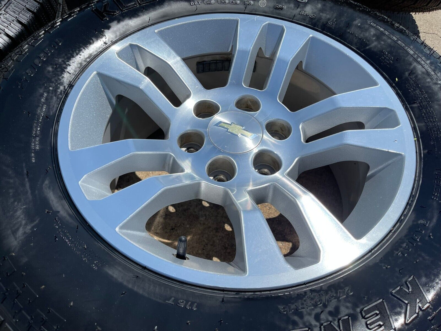 18" Chevy Tahoe Suburban Z71 OEM 5646 wheels rims tires Silverado 1500