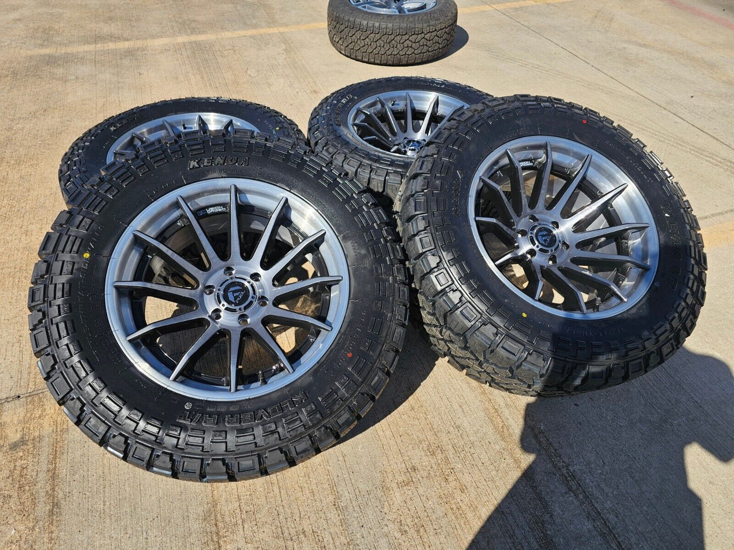 20x10 20" FUEL BURN FC403 Ford Expedition F-150 6x135 wheels rims tires 35" NEW!