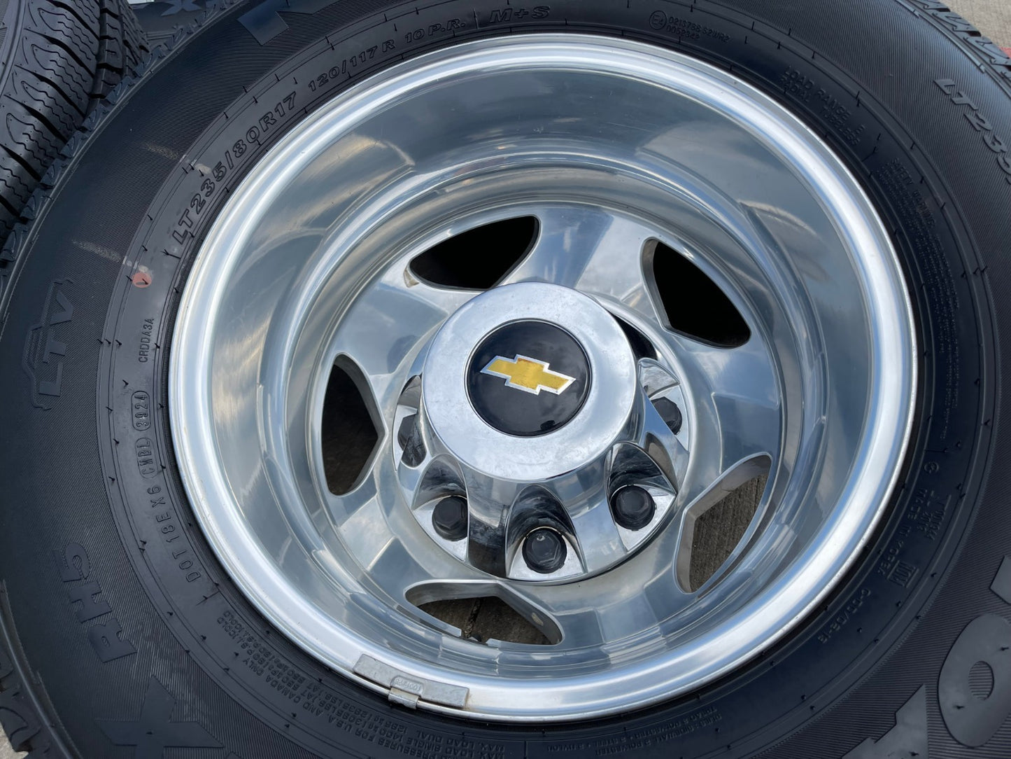 17" Chevy Silverado GMC Sierra 3500 Dually rims wheels OEM 5519 5520 8094