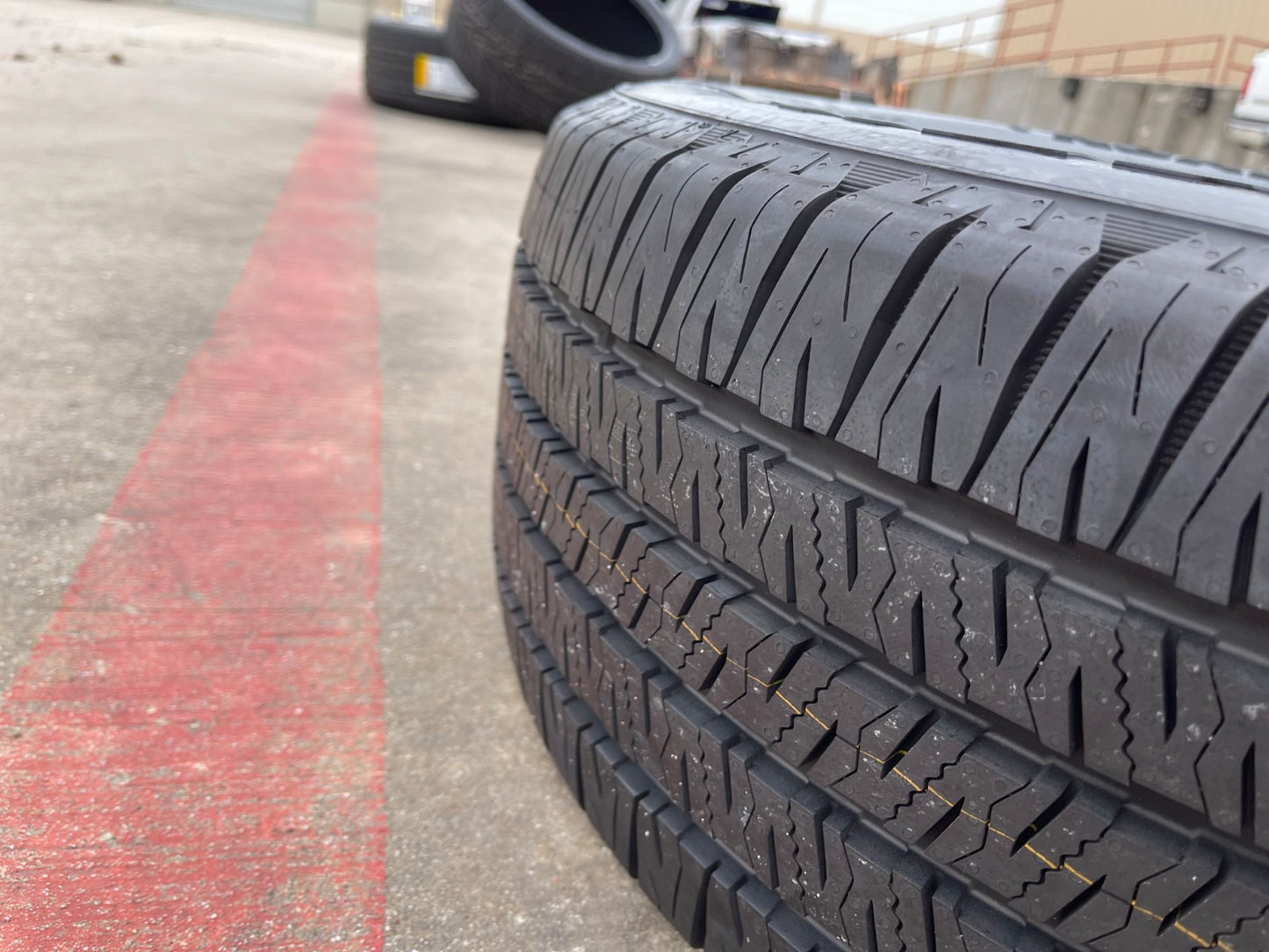 (1) 275/65/18 Nexen Roadian HTX2 tire 275/65r18 116T NEW