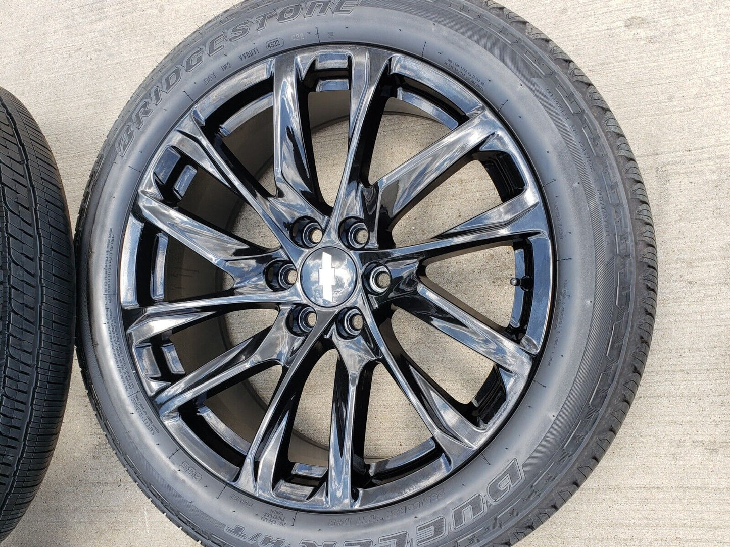 22" Cadillac Escalade Chevy Tahoe OEM Replica 95027 wheels rims 2023 2024 NEW