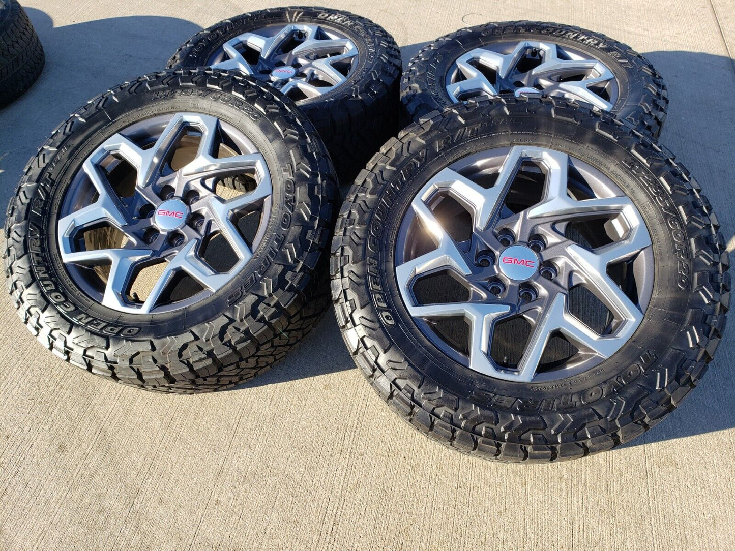 20" GMC Sierra Yukon AT4 Tahoe Silverado OEM 95369 wheels rims TOYO 34"