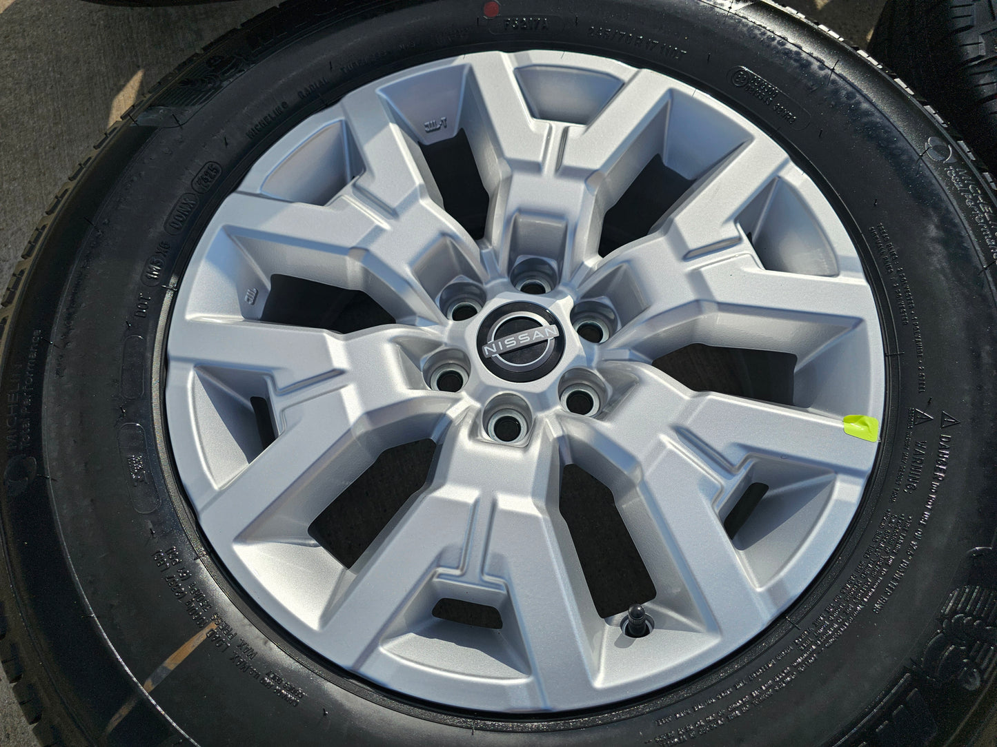 17" Nissan Frontier OEM Desert Runner 62832 wheels rims 2025 2026 NEW MICHELIN