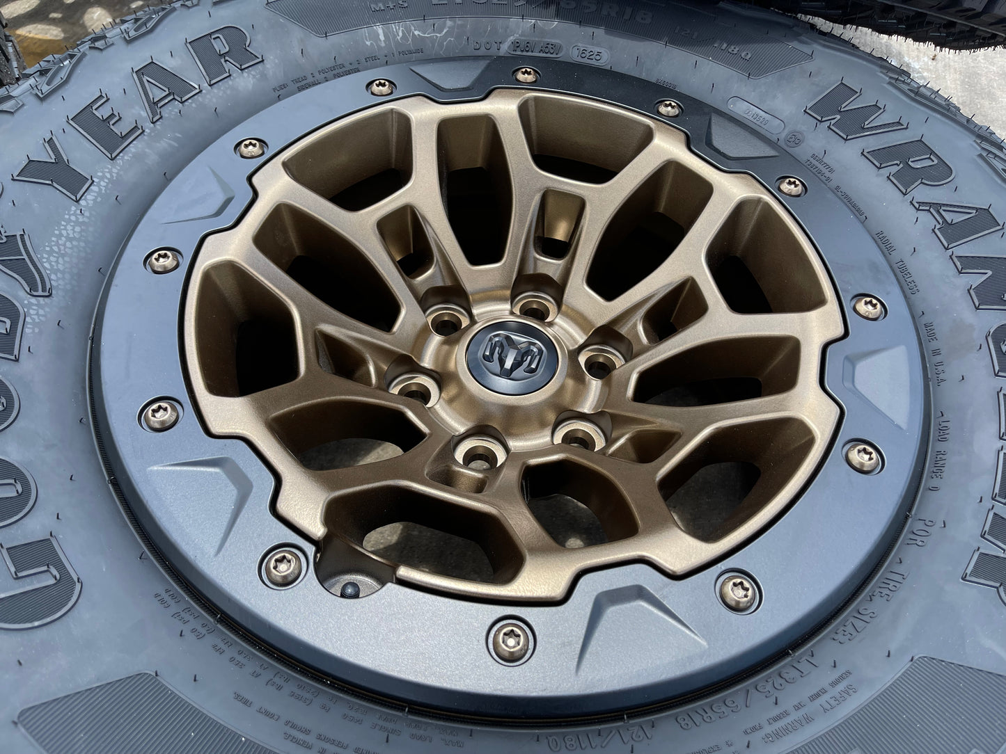 18" Dodge Ram 1500 RHO TRX Beadlock OEM bronze wheel rim 2735 tires 35" NEW