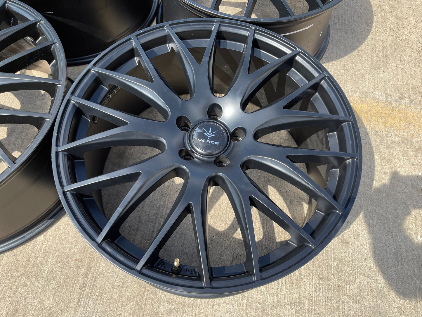 20x8.5 20" Verde Saga V27 wheels rims Audi Q7 Q8 VW Atlas A6 S6 A7 5x112 NEW