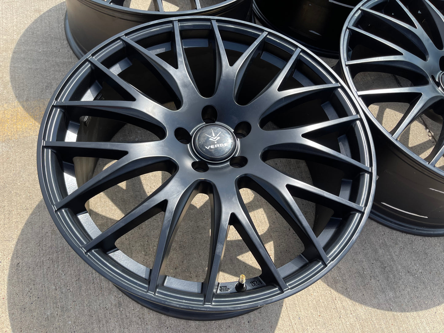 20x8.5 20" Verde Saga V27 wheels rims Audi Q7 Q8 VW Atlas A6 S6 A7 5x112 NEW